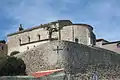 Chapelle des pénitents et remparts.