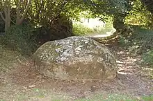Mégalithe découvert à proximité du château de Châlus Chabrol