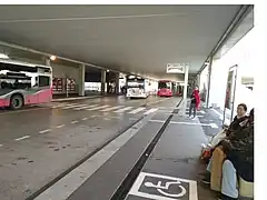 Gare de bus.