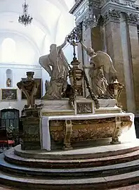 Le maître-autel