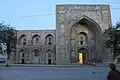 Vue extérieure de la médersa Madar-i Khan.