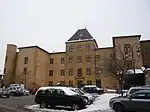 Le château médiéval de Charnay, aujourd'hui utilisé comme mairie.
