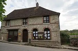 La mairie.