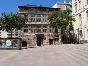 Maison Diamantée (XVIe siècle).