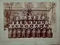 Photo de classe 1907 Maison d'éducation Légion d'honneur.