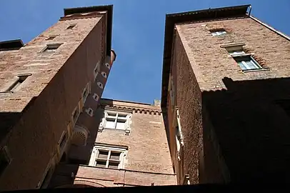 Vue depuis la rue.