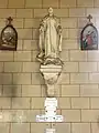 Statue de sainte Thérèse de Lisieux.