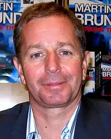Portrait d'un homme souriant