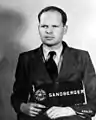 Martin Sandberger (1911-2010), ancien commandant du sonderkommando 1a de  l'Einsatzgruppe A, ayant été actif dans l'extermination des Juifs des États baltes puis en Italie, organisant la déportation des Juifs vers Auschwitz.
