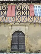 Son entrée.
