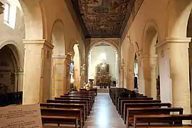 L'intérieur.