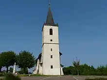 Photographie montrant l'église de Maxilly