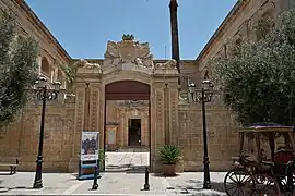 Palais