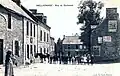 Mellionnec ː la rue de Guémené vers 1925 (carte postale).