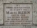 Détail d'une plaque du mémorial.