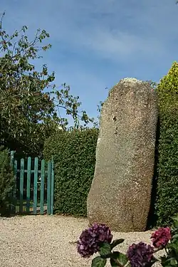 Le menhir de Trémarch.