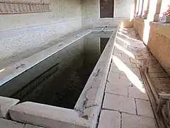 L'intérieur du lavoir.