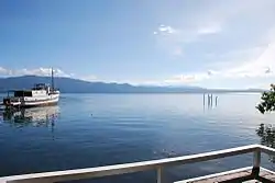 Vue sur la baie de Milne depuis Alotau.