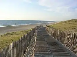 Plage de Lespecier, la plus sauvage de Mimizan, à 6&nbsp;km au sud de la station.