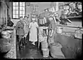 Madame Jacquet, cuisinière-chef du régiment, en 1927.
