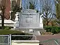 Le monument aux morts.