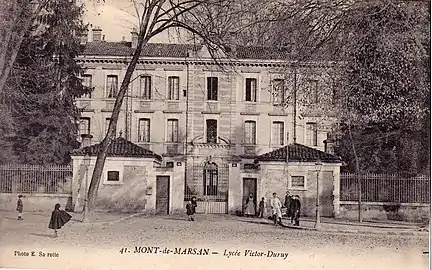 Façade du lycée au début du XXe&nbsp;siècle