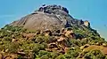 Le Mont Boboyo est une attraction naturelle locale, près de Kaélé.