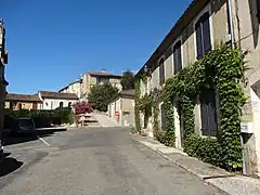 Rue Saint-Caprais.