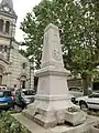 Le monument aux morts.