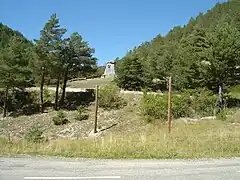 Épingle au niveau d'un monument aux morts (vers 1&nbsp;330&nbsp;m).