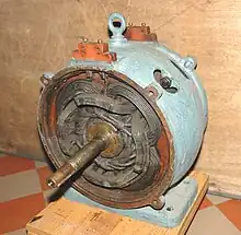 Intérieur d'une machine asynchrone diphasée, R. Alioth et Cie, no&nbsp;1042, vers 1891.