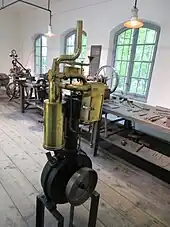 Moteur à gaz Daimler mono- cylindre