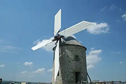 Berton ailes ouvertes