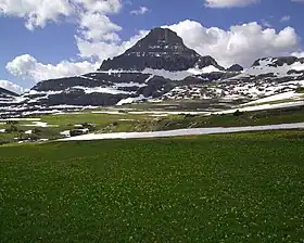Mont Reynolds vu depuis le col Logan.