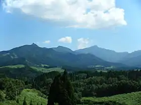 Vue du mont Sobo en août.