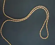 Créer une ganse.