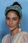 Nadia Hilker interprète Magna