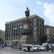 Monument Garibaldi sur la place Garibaldi (it)