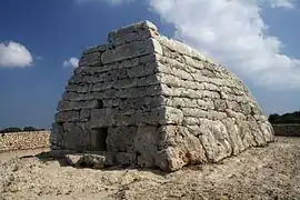 Naveta d'Es Tudons à Minorque.