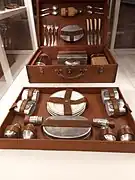 Nécessaire à pique-nique de luxe, date inconnue