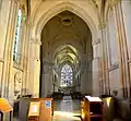 La nef de l’église Saint-Sauveur.