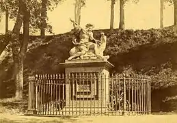 Neptune d'Antoine Coysevox sur le cours Dajot (transféré au musée du Louvre à la Libération).