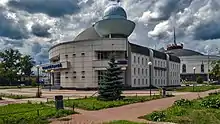 Le planétarium et le cirque