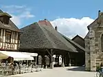 Halles du XIVe siècle.