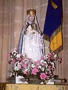 Notre-Dame d'Avioth, statue processionnelle costumée à la manière de celle de Luxembourg.