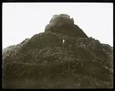 Fort Potaketake (un pa) par l'expédition Mana, entre 1921 et 1923.