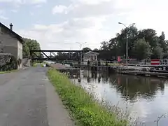 Écluse no&nbsp;20 du canal de Saint-Quentin.