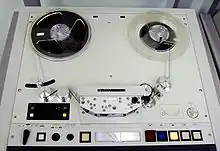 Un magnétophone utilisé en studio dans les années 1960