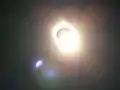 13h09 : apparition du «&nbsp;diamant&nbsp;». L'appareil photo numérique réagit au quart de tour. Photo très risquée !