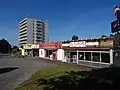 Pôle commercial Landry, au bord de la rue de Châteaugiron